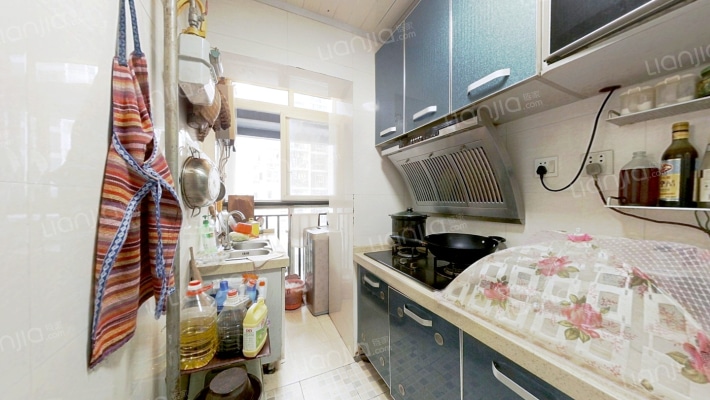 住家装修 配套齐全 正规两房 装修保存完好拎包入住-厨房