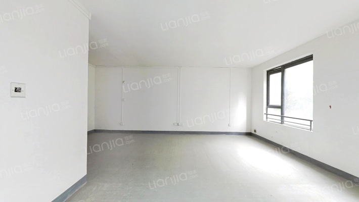 保利山庄二手房实景图