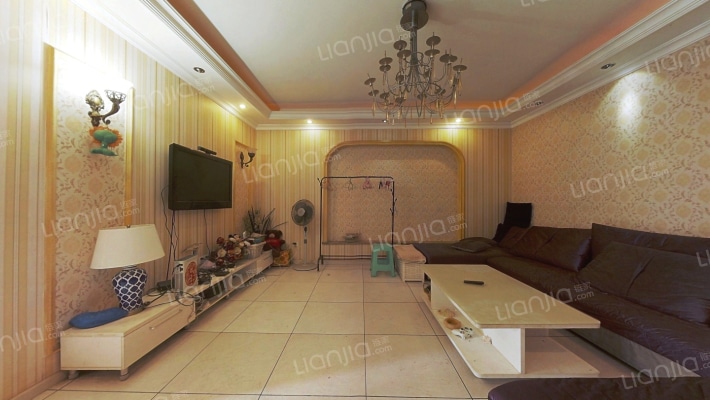 半岛深蓝二手房实景图