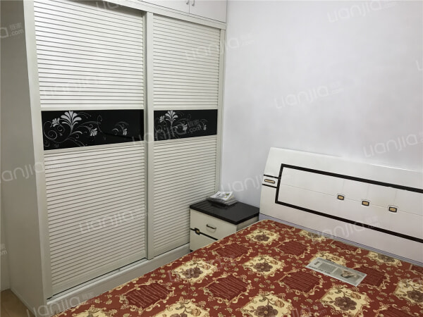 润新花园一期 1室1厅 1600元租房|房屋出租(成