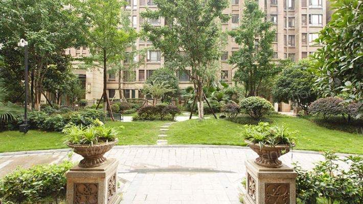 华润银杏华庭 4室2厅 270万