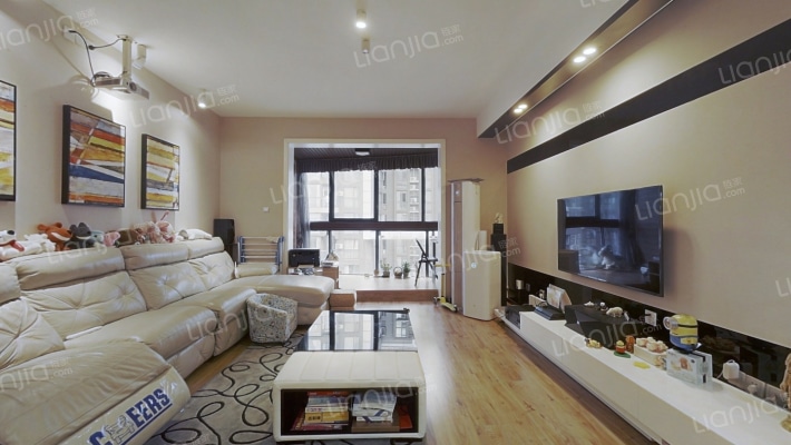 布鲁汀二手房实景图