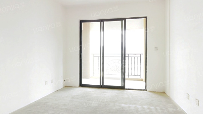 嘉合凤凰岛二手房实景图