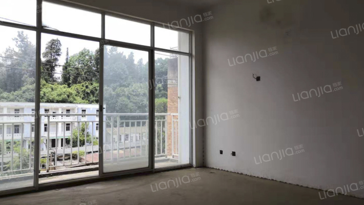 山水云天毛坯别墅带花园2平米440万 昆明盘龙茨坝山水云天二手房 昆明链家