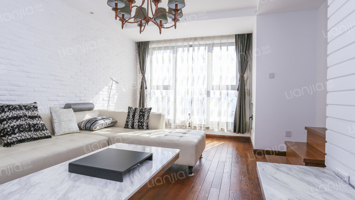 尚中心二手房实景图