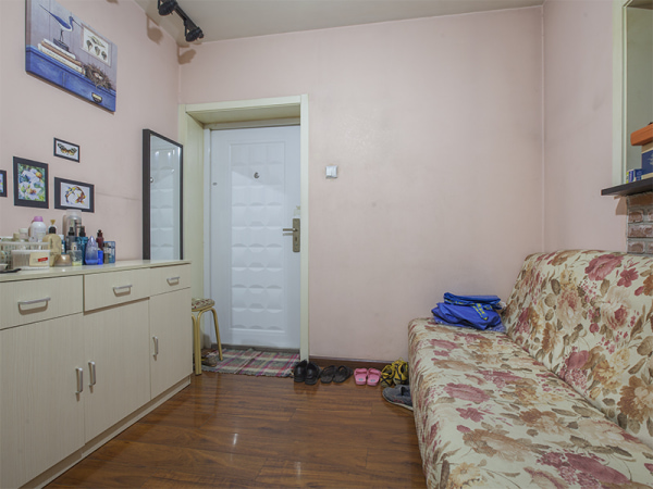 石榴园南里 满五年唯一商品房 中间楼层 地铁十号线