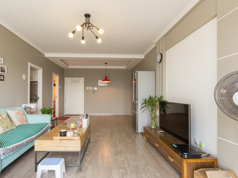 果园地铁300米 苏荷时代 正规一居室 精装修