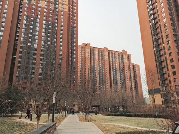 2室2厅 朝向: 东南 楼层: 低楼层(共26层) 小区: 金隅万科城(昌平