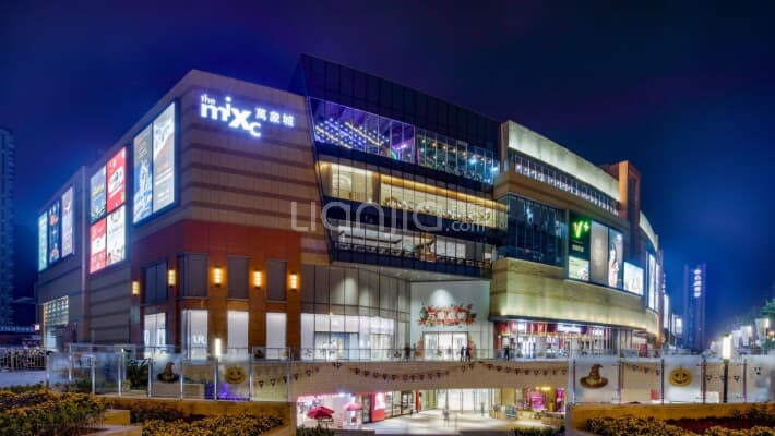 望族城写字楼外景图