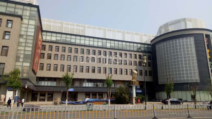 蓝石商务中心外景图