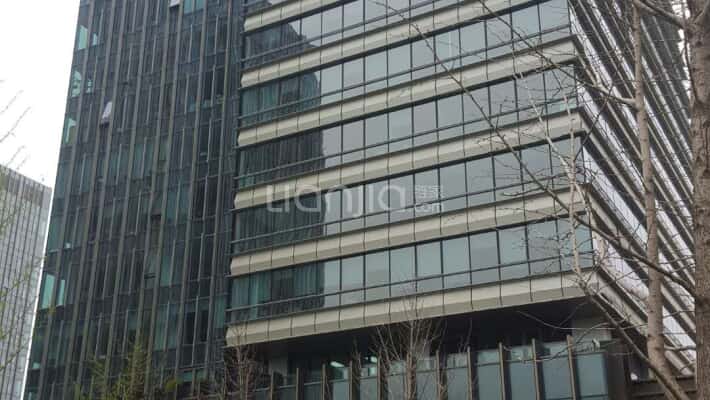 上实啤酒城外景图