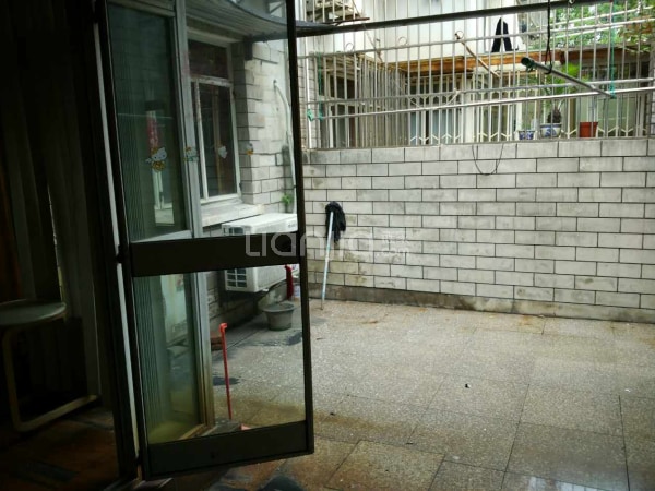 房东我很熟 我有钥匙随时看 价格可谈性价比高_上海外高桥潼港五村