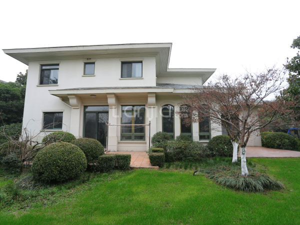 占地2000平,钥匙房,随时看_上海佘山天马高尔夫别墅二手房推荐-上海