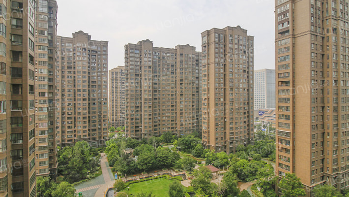 绿地之窗国际花都1期外景图