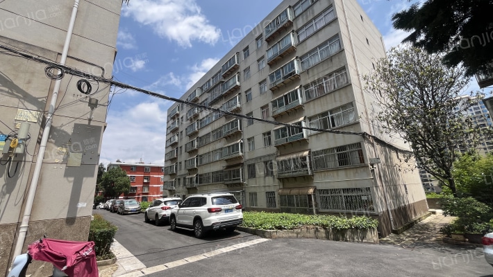 云南省有色地质局地质勘查院地质研究所外景图