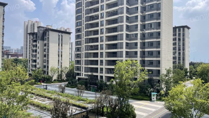 石榴林语春晓外景图