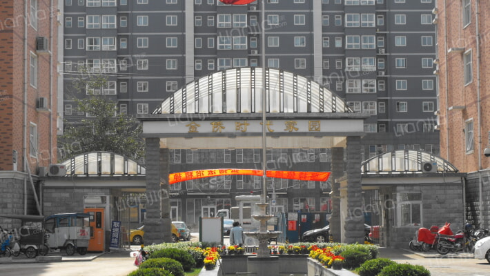 站前巴黎外景图