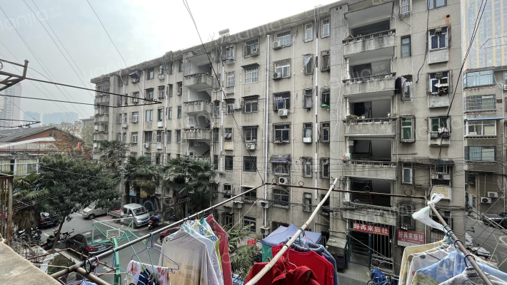 梨花巷12号外景图