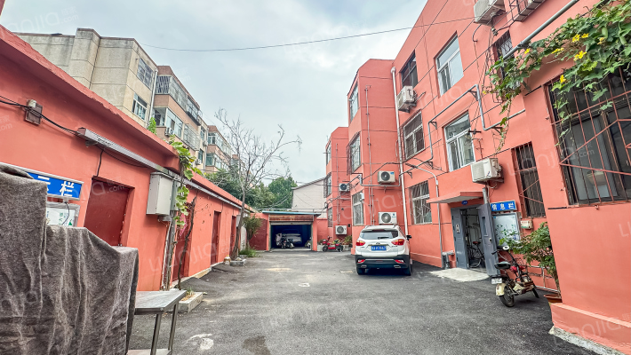 物资局宿舍外景图