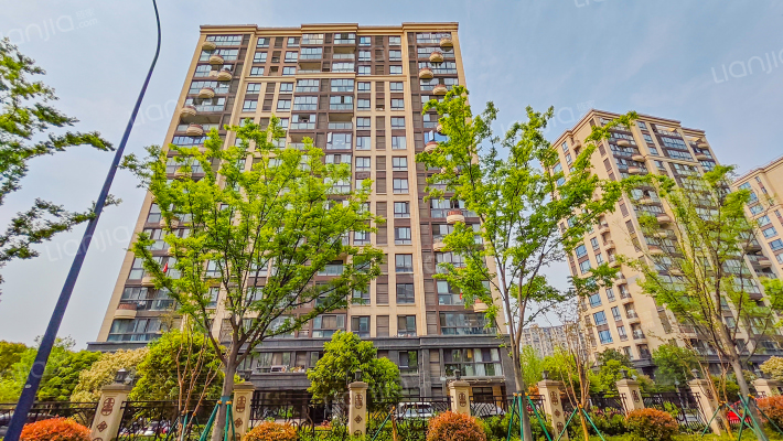 吉翔观塘云庐外景图