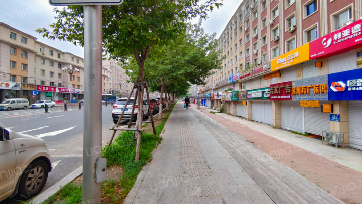 银达小区外景图