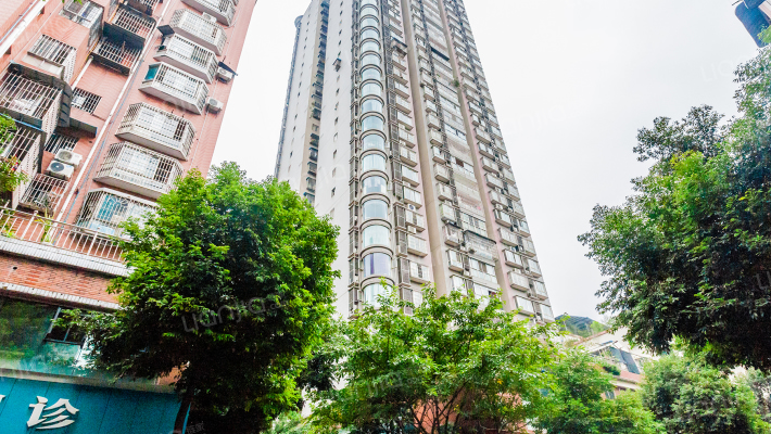 世纪华庭外景图