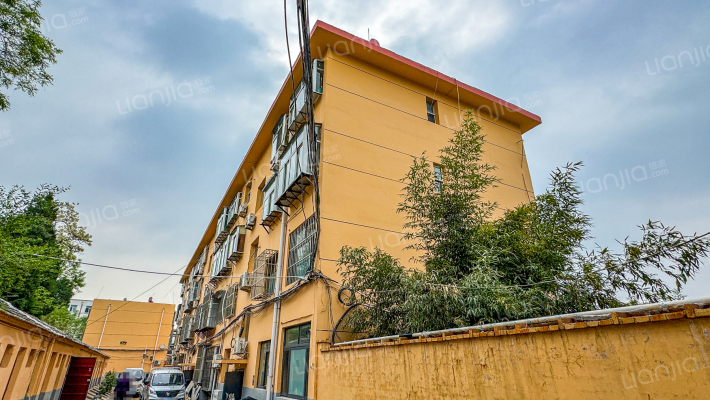 泰疗小区外景图