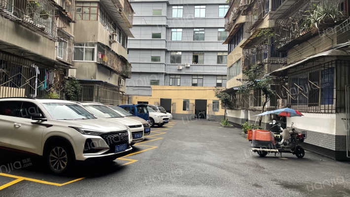 洛阳路188号外景图