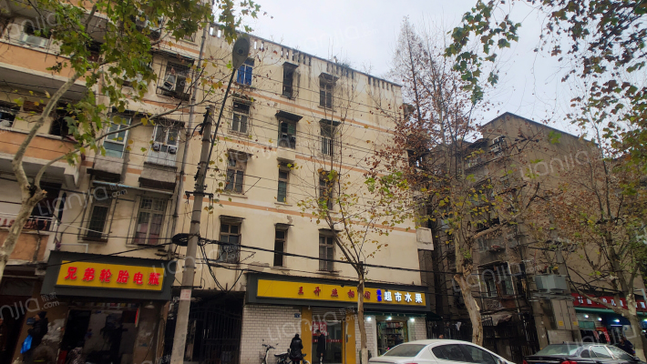 球场路76号外景图