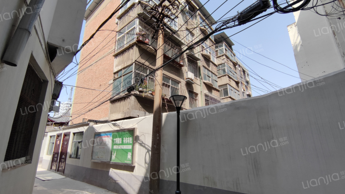 大纸坊街72号院外景图