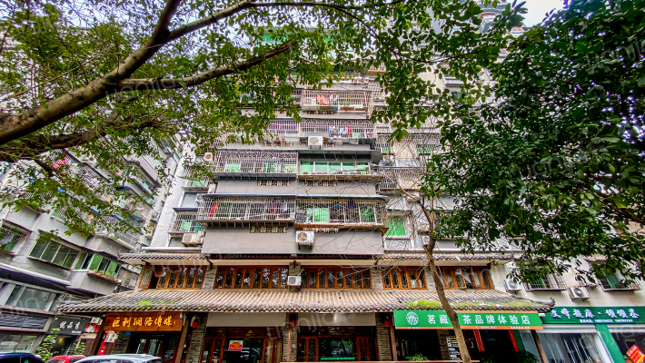 春厂街77号外景图