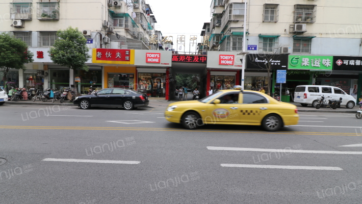 园中园公寓外景图