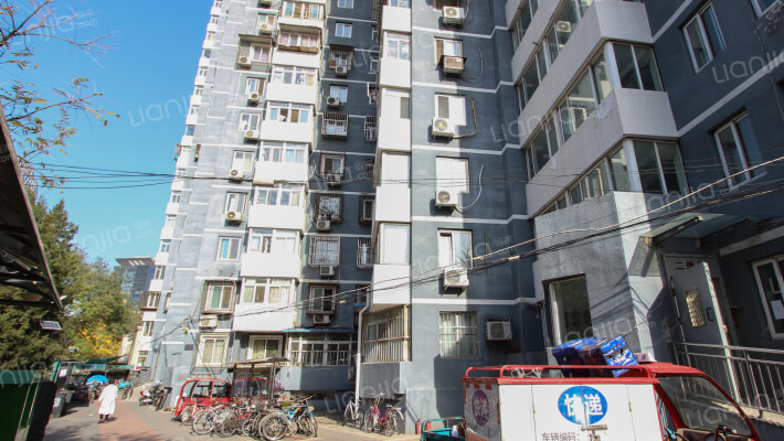 三里屯南路外景图