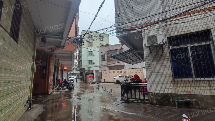 先生园小区外景图