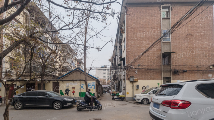 红色家园东苑外景图