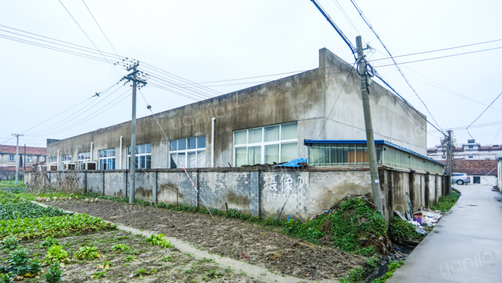 玩具厂宿舍楼外景图