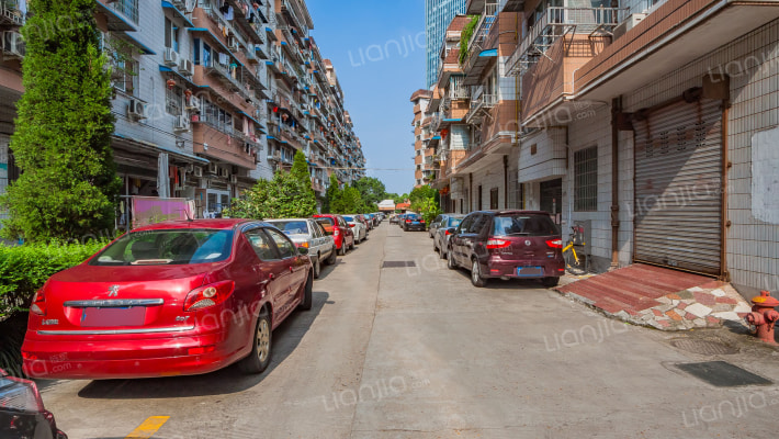 东日商厦外景图