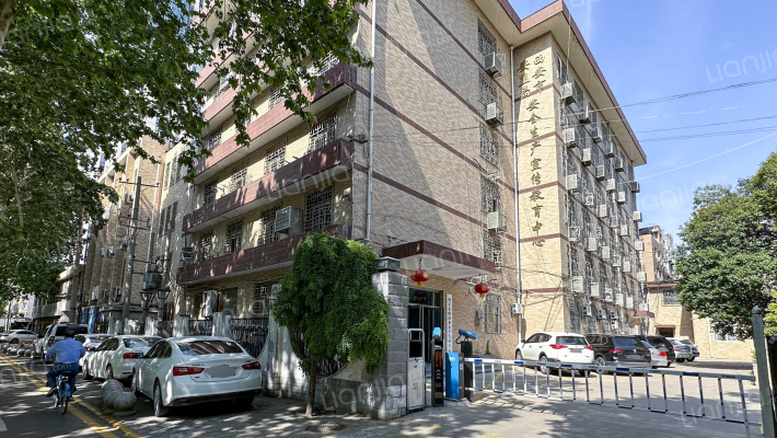 西安市安监局安全生产宣传教育中心外景图