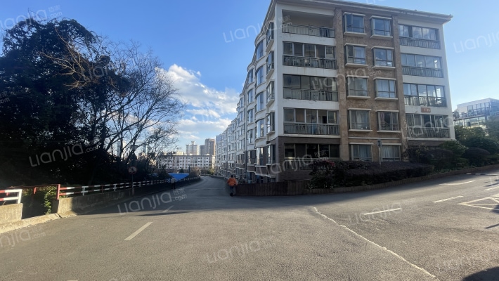 云岭天骄外景图