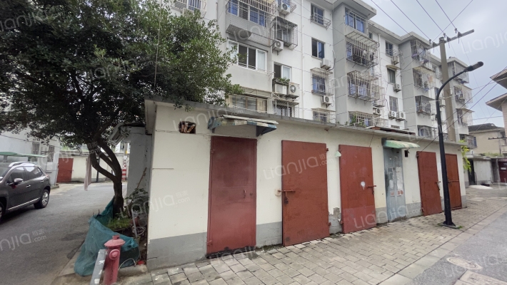 李闸路96号外景图