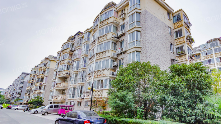 钱塘春江苑外景图