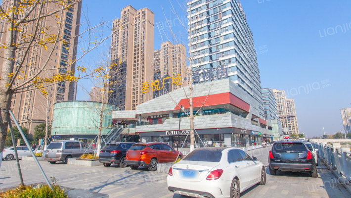 吾悦广场福禄街外景图