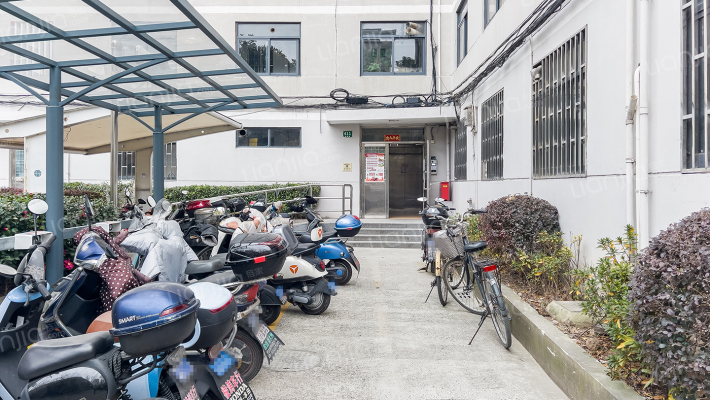 双峰小区外景图