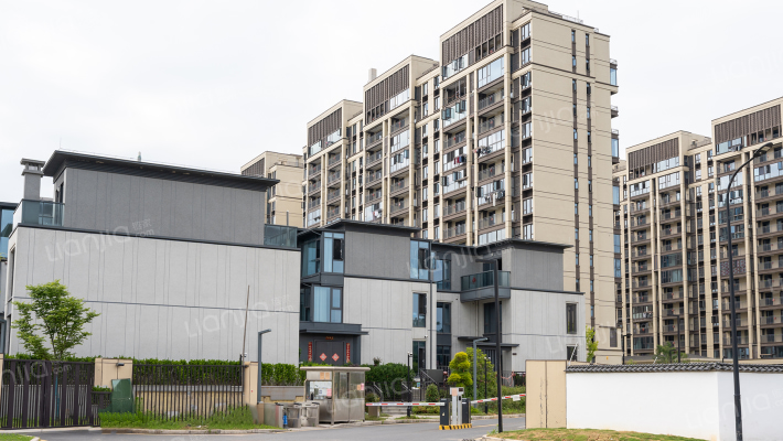 海伦堡瀚江府外景图