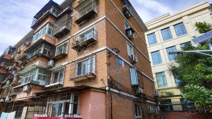 万东路118号外景图