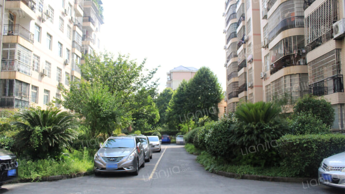 教师花园外景图