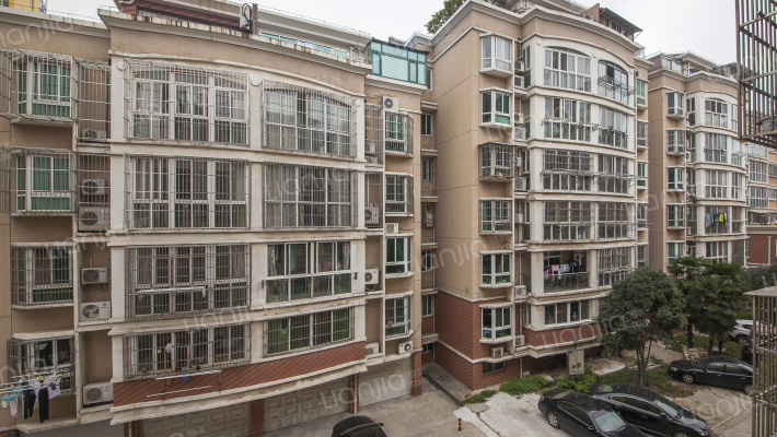 静月花园外景图