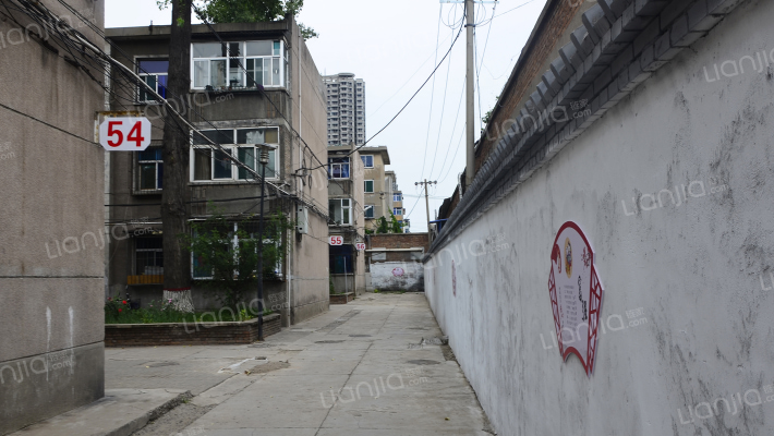 红楼宿舍外景图