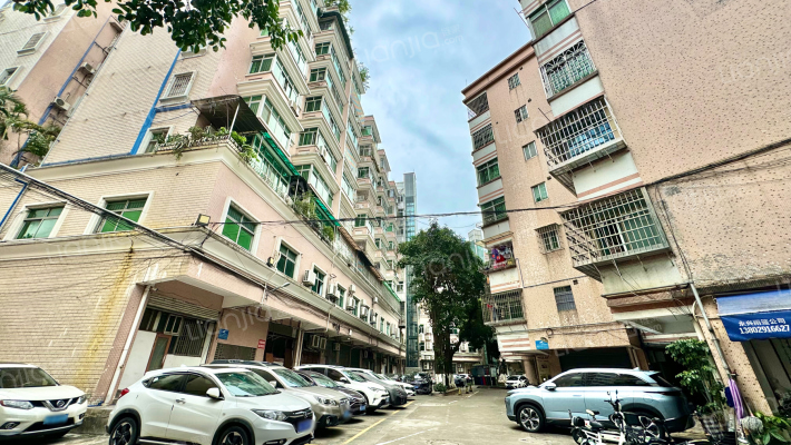 华侨商业城外景图