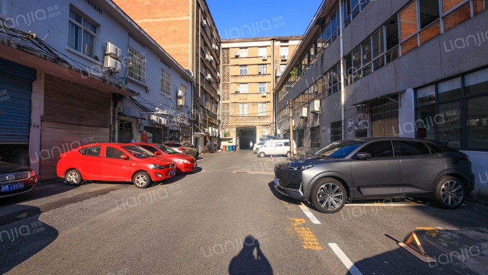 假肢厂宿舍外景图